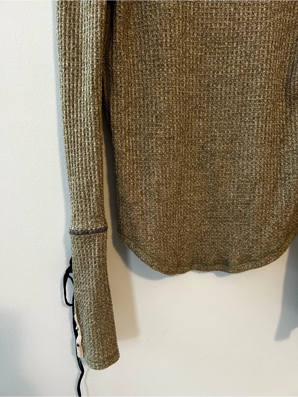 Free People Mountaineer Lace Up Cuff Thermal Waffle Top SZ Small